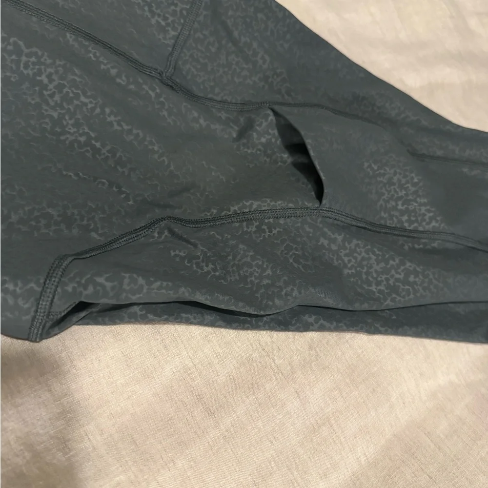 Athleta Charcoal/olive tight 7/8 size XS - Picture 5 of 7